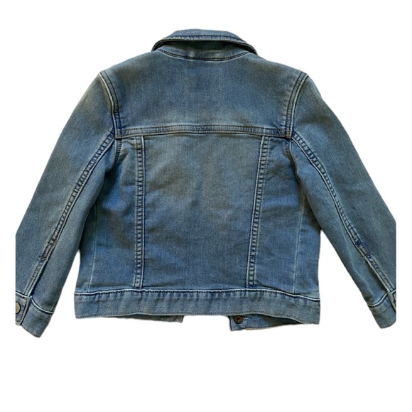 Gap kids Light blue soft denim jacket with snap closures. 
Size: US S (Girl) - Picture 5 of 6